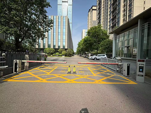 車位劃線人員需要什么證件？ 確保安全有序停車的重要保障
