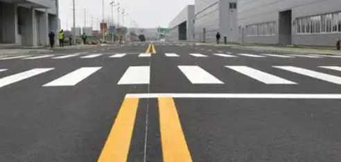 蘇州工廠車間劃線施工選哪家？專業(yè)團隊助力工廠規(guī)范生產(chǎn)