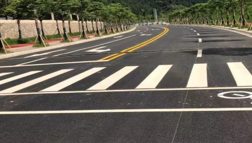 蘇州廠區(qū)停車場(chǎng)車位劃線哪家好？專業(yè)團(tuán)隊(duì)為您定制方案